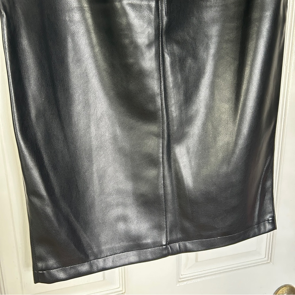 3/$20 7 For All Mankind faux leather midi skirt size small - Picture 8 of 15